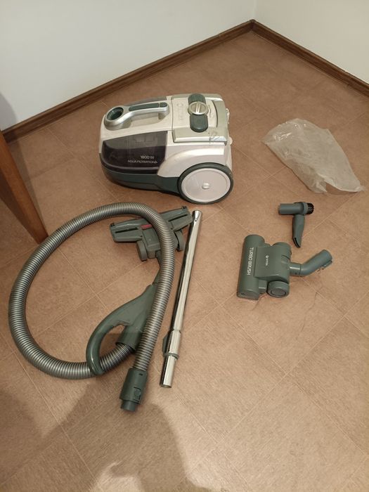 Продам пылесос б/у