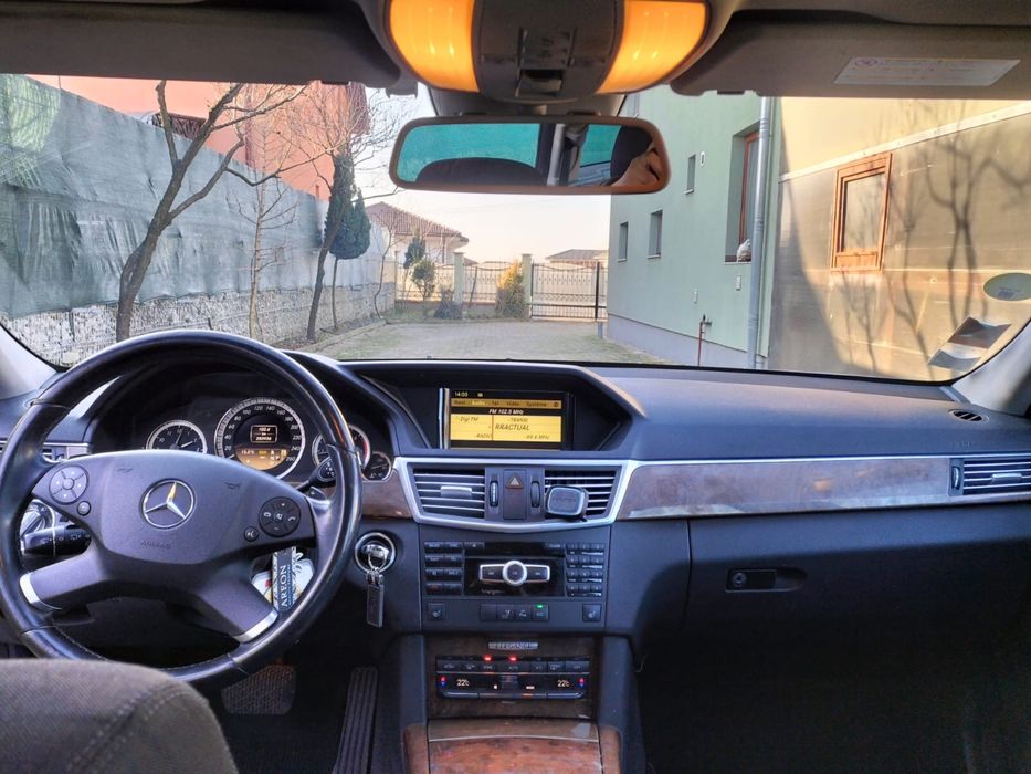 Vand Mercedes Benz E220 blue efficency automat