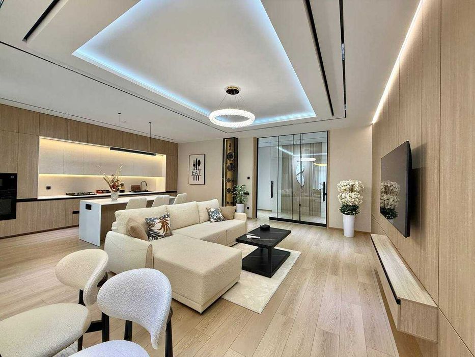 №0933 - Новая с мебелью и техникой. ориентир Телебашня!!!