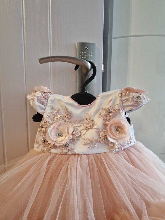 Rochite  bebe  botez