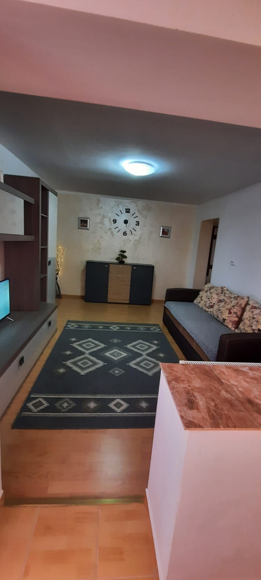 Închiriez apartament perioade scurte