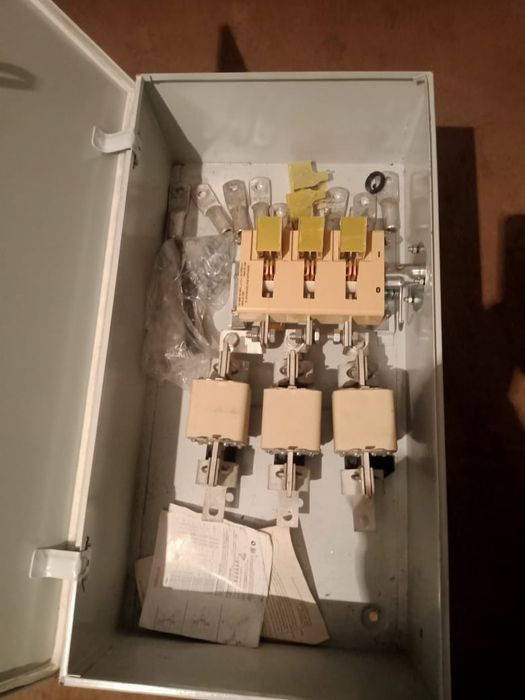 Продам электрорубильник с предрхранителем