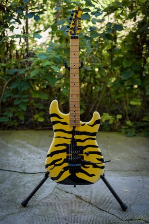 Vand chitara Esp George Lynch M-1 Yellow Tiger