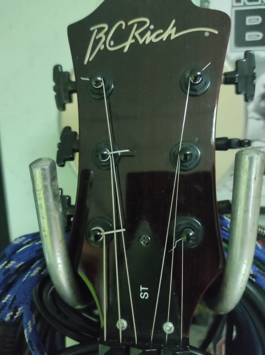 Китара - B.C. Rich Mockingbird Legacy ST with Floyd Rose