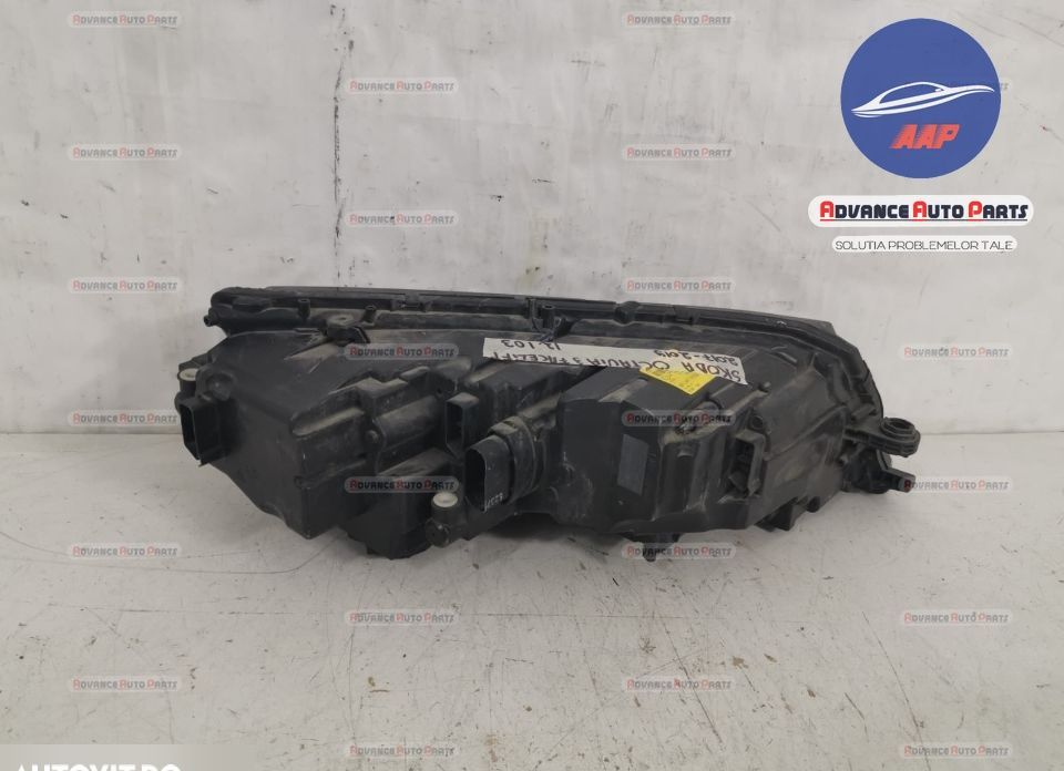 Ляв фар оригинален с Full Led Шкода / Skoda Octavia 3 [фейслифт] Ориги