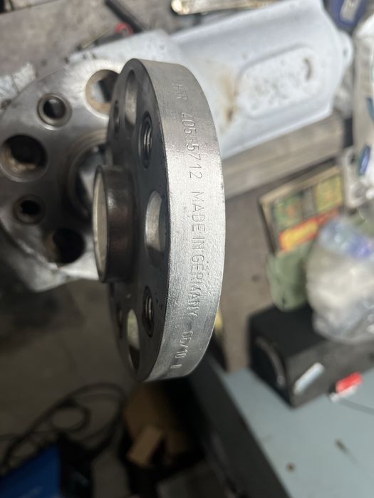 2 броя фланци 20мм