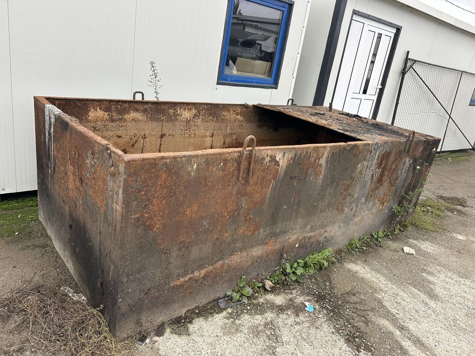 Vand bazin din tabla groasa aprox. 3.5 lungime x 1.5 latime x 1 inalti