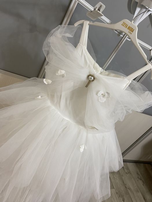 Продам платье на девочку