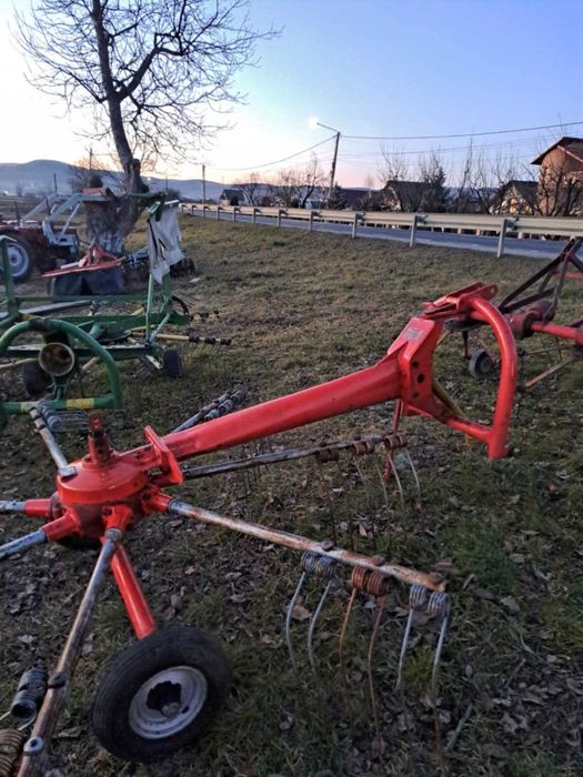 Presa de baloti rotunzi