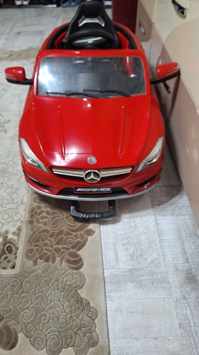 Vând mașinuță electrica copii