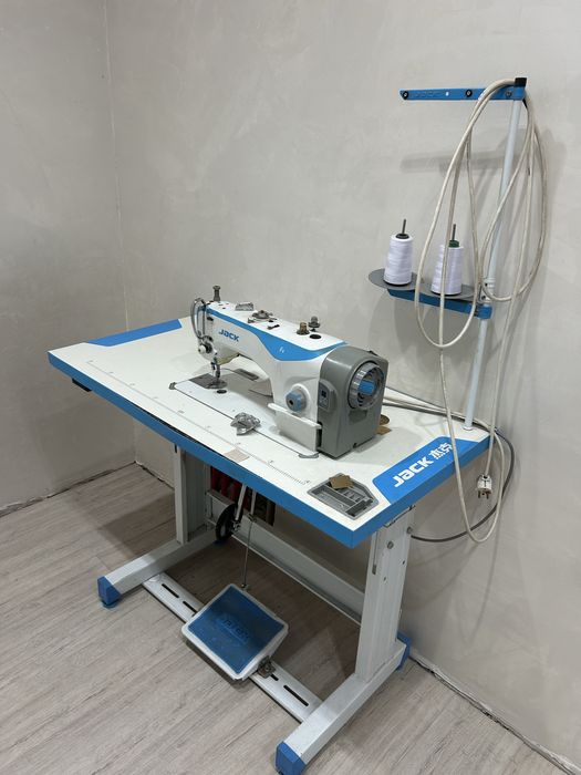 Швейные машины jack zig-zag и f4 новые