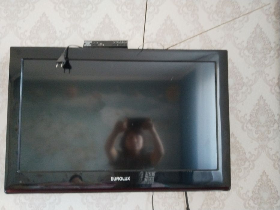 Продается тv 35000