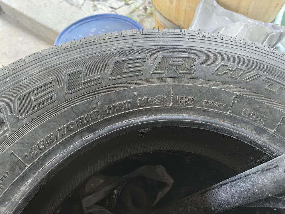 Летни гуми за джип, размер 255/70/18, 114T, M+S.