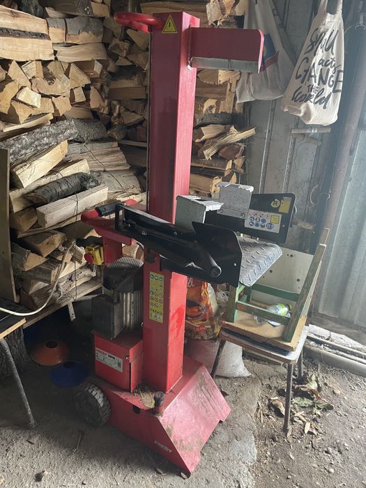 Despicator lemne hecht 6810, 8 tone + 1 an garantie