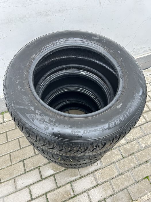 4 броя зимни гуми NEXEN 215/65/16