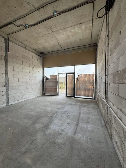 Продаётся Нежилое Помещение 37кв.м ул.Махтумкули Яшнабадский район