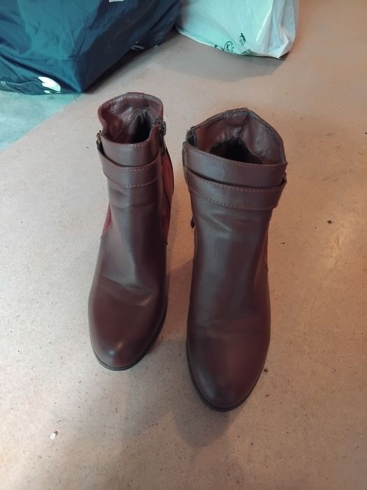 Дамски боти с ток от естествена кожа