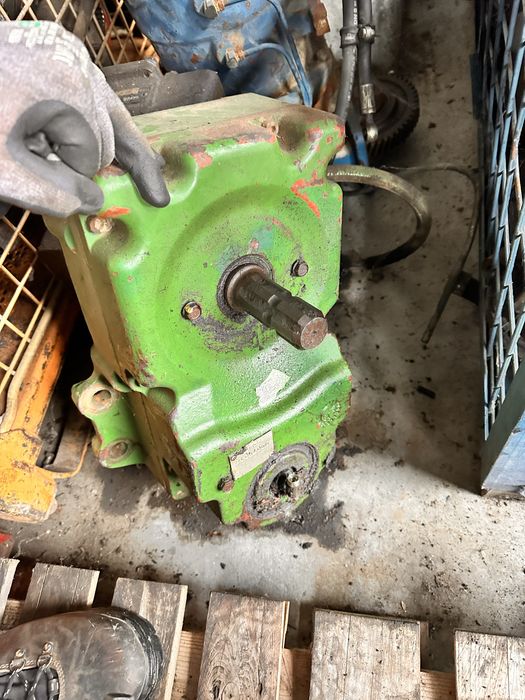 Proza frontala John Deere 6910