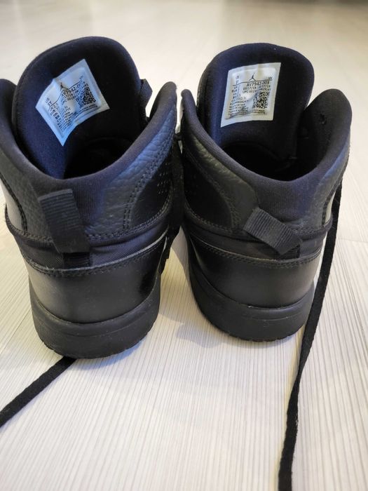 Vand adidasi Jordan Jumpman, marimea 35