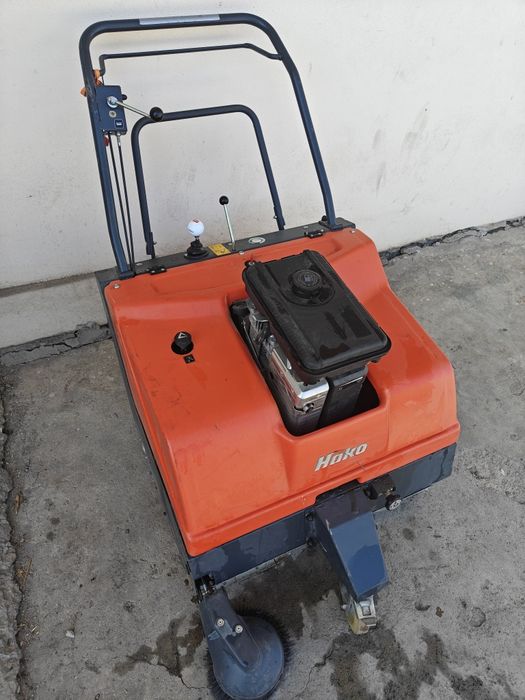 Măturătoare, mătura Hako Hamster 780v, motor termic, baterie