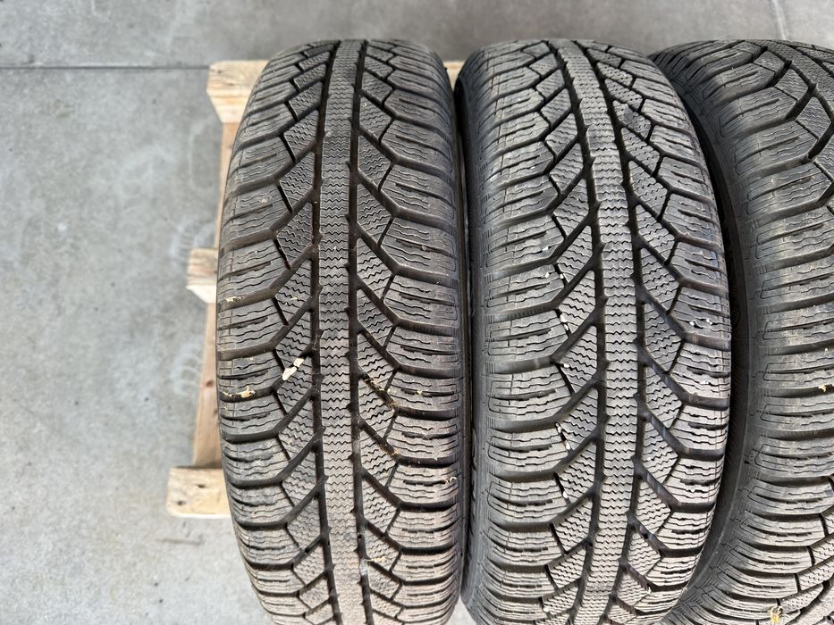 4бр. КАТО НОВИ Зимни Гуми 175/65R/15 -SEMPERIT- DOT:2623- 7.0мм+6.7мм
