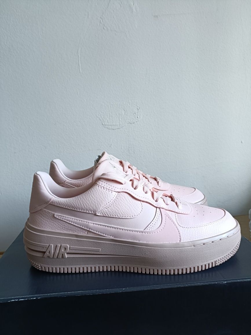 Nike Air Force 1 PLT.AF.ORM Pink номер 40