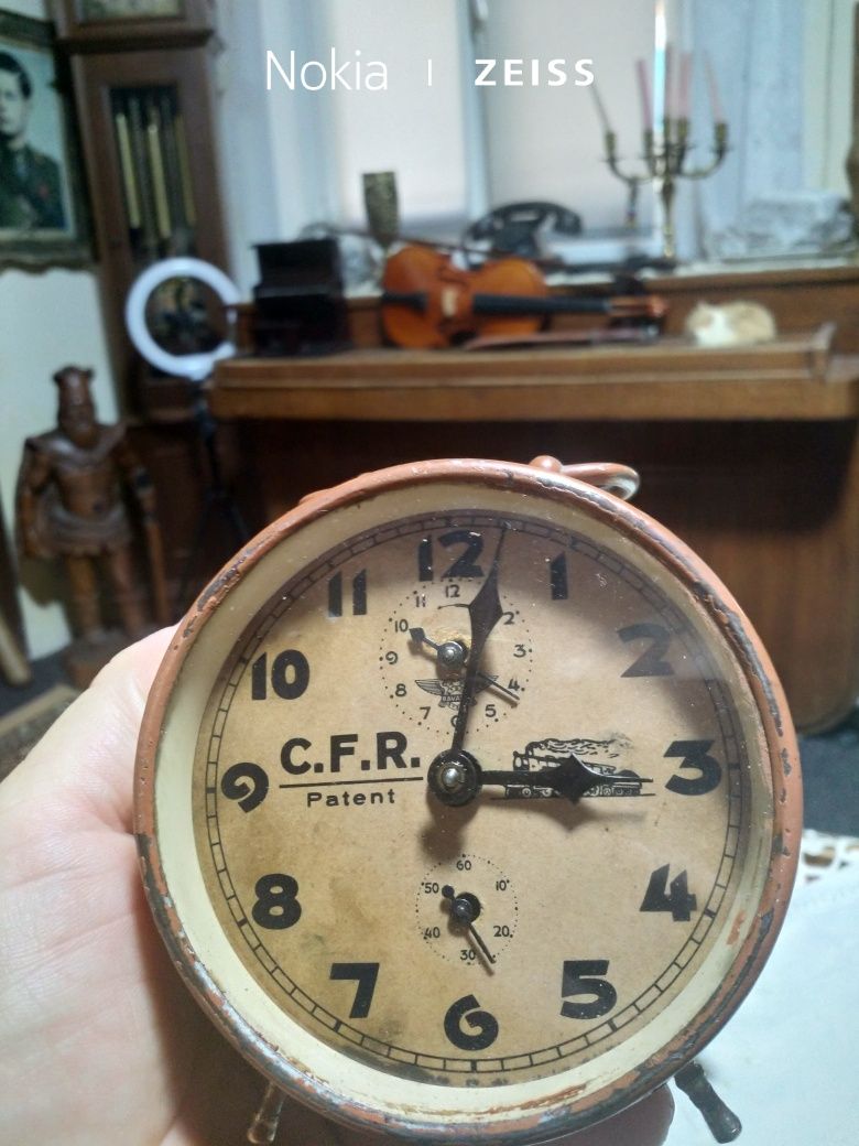 Ceas CFR de masa .