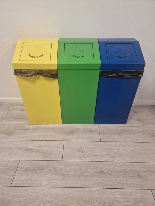 Метален кош за разделно събиране на отпадъци