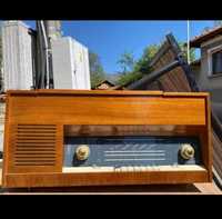 Продавам радиограмофон старинен-АКОРД 102