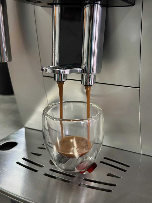 Кафемашина DeLonghi ECAM 23.217