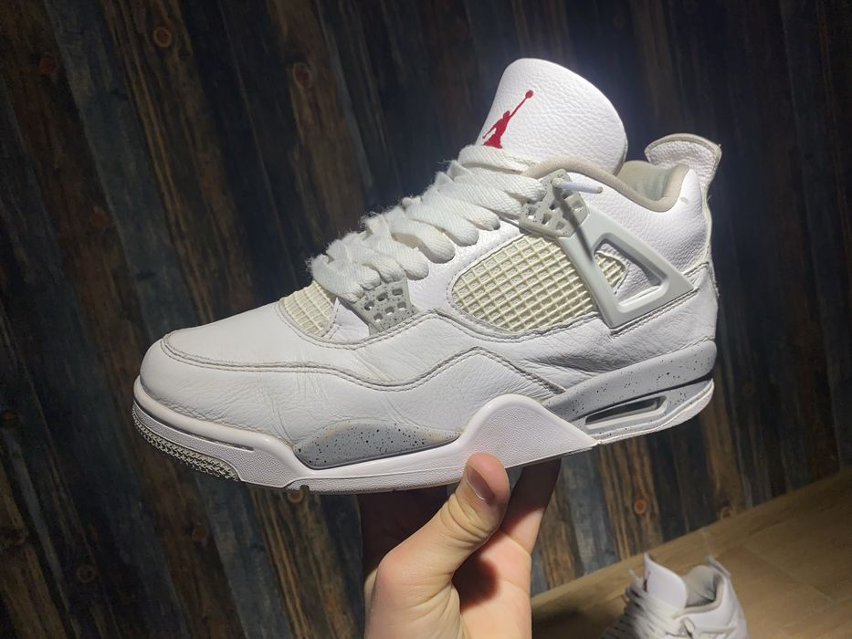 Vând Air Jordan 4 Oreo Originali