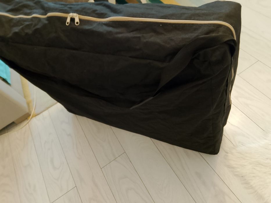 Vand masa de masaj cu toate accesoriile folosita - inca functionala