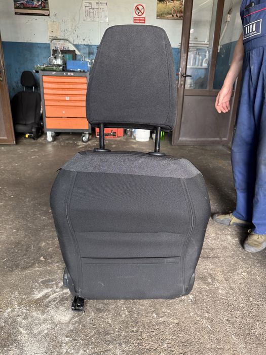 Scaun stanga sofer complet cu airbag Peugeot 2008 2020-2025