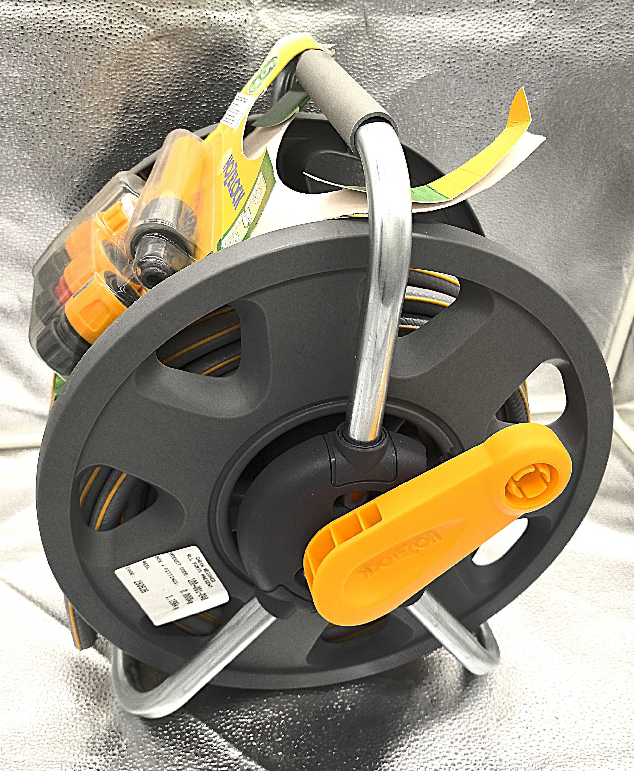 Derulator Hozelock cu Furtun 25m, Gata de Folosit!