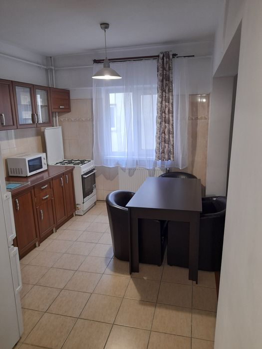 Apartament de inchiriat