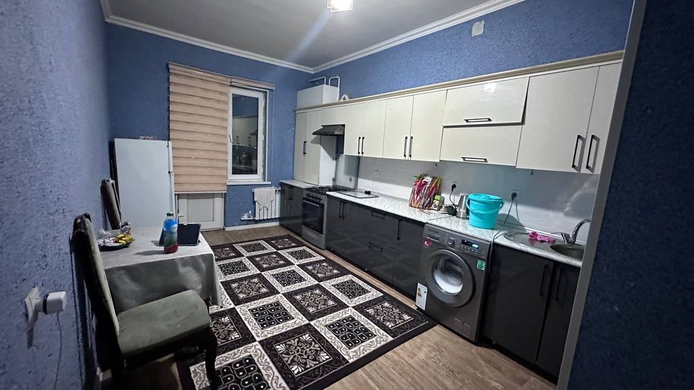 Jizzax shahar Olmazor city da 2 honali uy hama narsasi bilan sotiladi