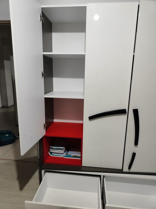 Шкаф детский в хорошем состоянии