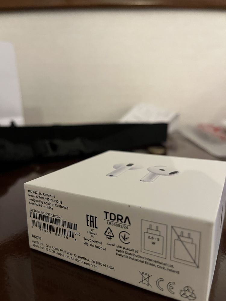 Apple Airpods 4.