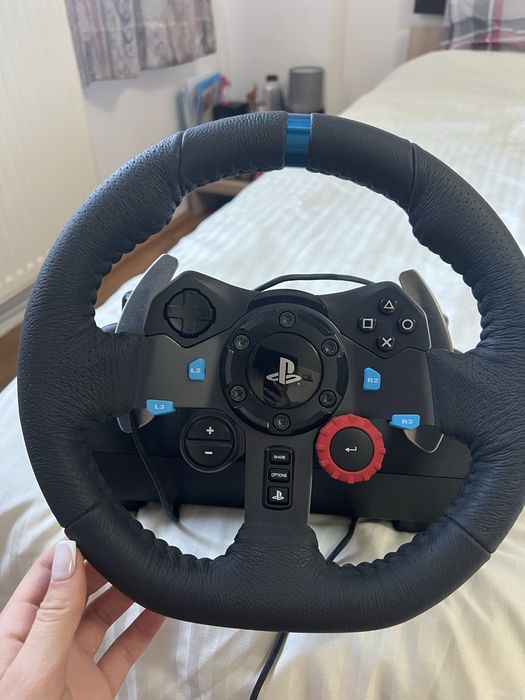 Volan cu pedale si schimbator logitech , g29