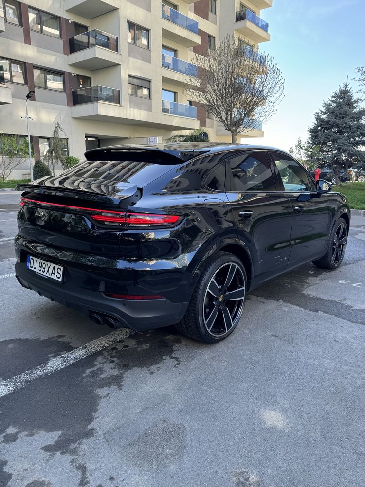 Porsche Cayenne Coupe S  441cp