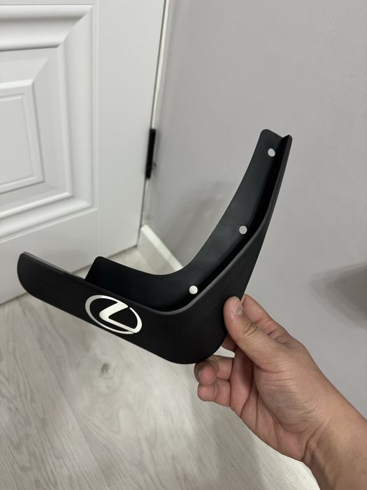 Брызговик на Lexus es350