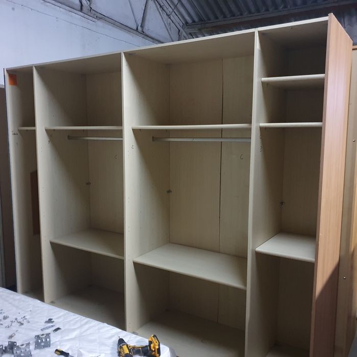 Dressing cu uși glisante