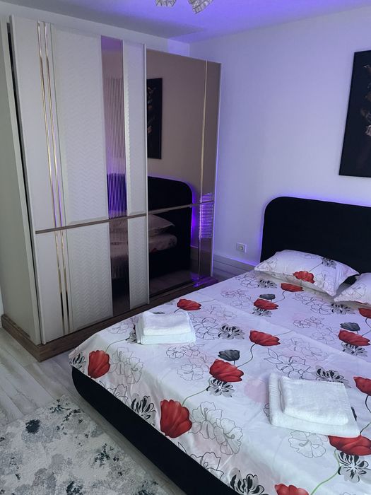 Inchiriez-Regim  hotelier-apartament 2 camere ,langa Tribunal, bl M