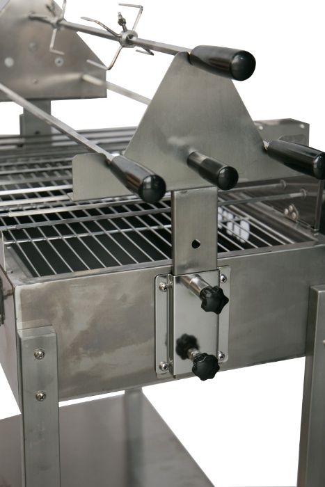 Grătar carbune BBQ FULL INOX 3 rotiserie in triunghi si 11 frigarui