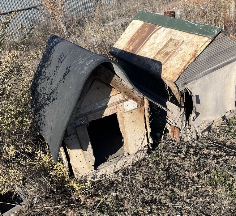 Будка отдам даром