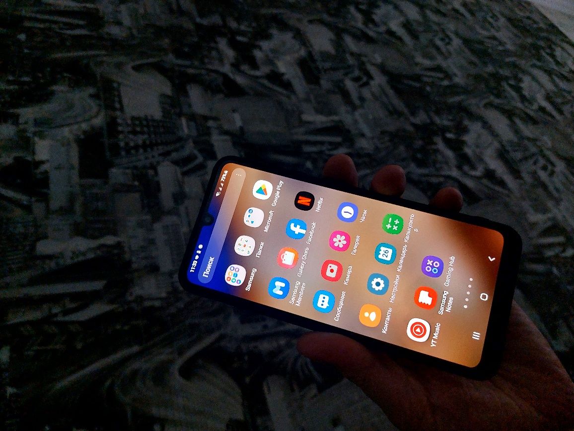 Продаётся телефон Samsung A31.