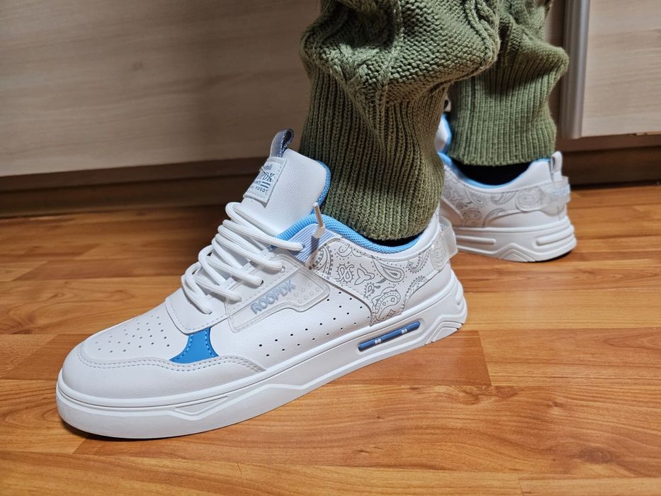 Adidași bărbați mărimea 43