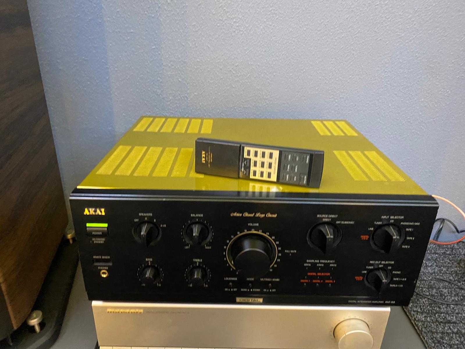 Amplificator Akai AM-69