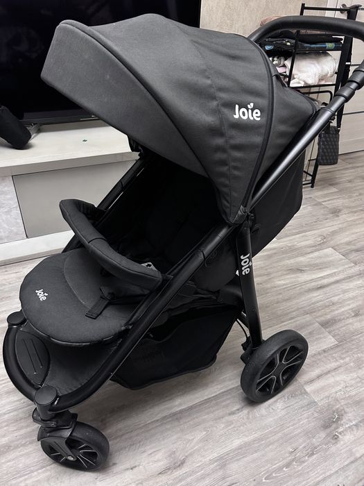 Продам Коляску почти новую