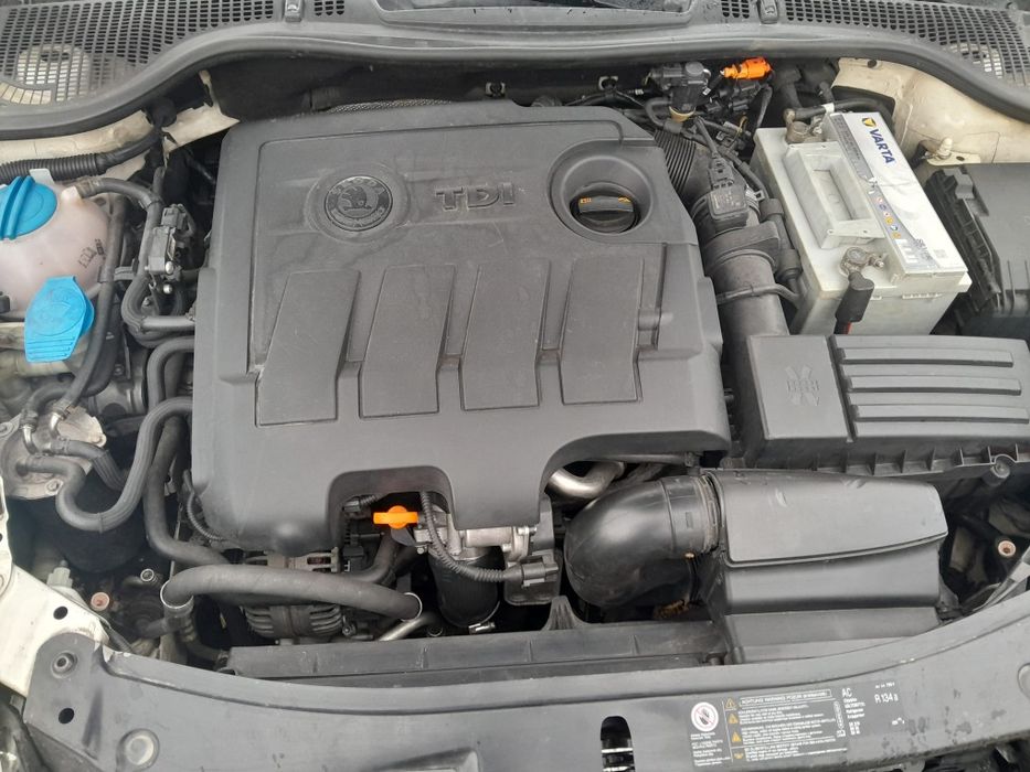 Vând Skoda Octavia 3 perfect funcțională ! 
Motor 1.6 dizel !